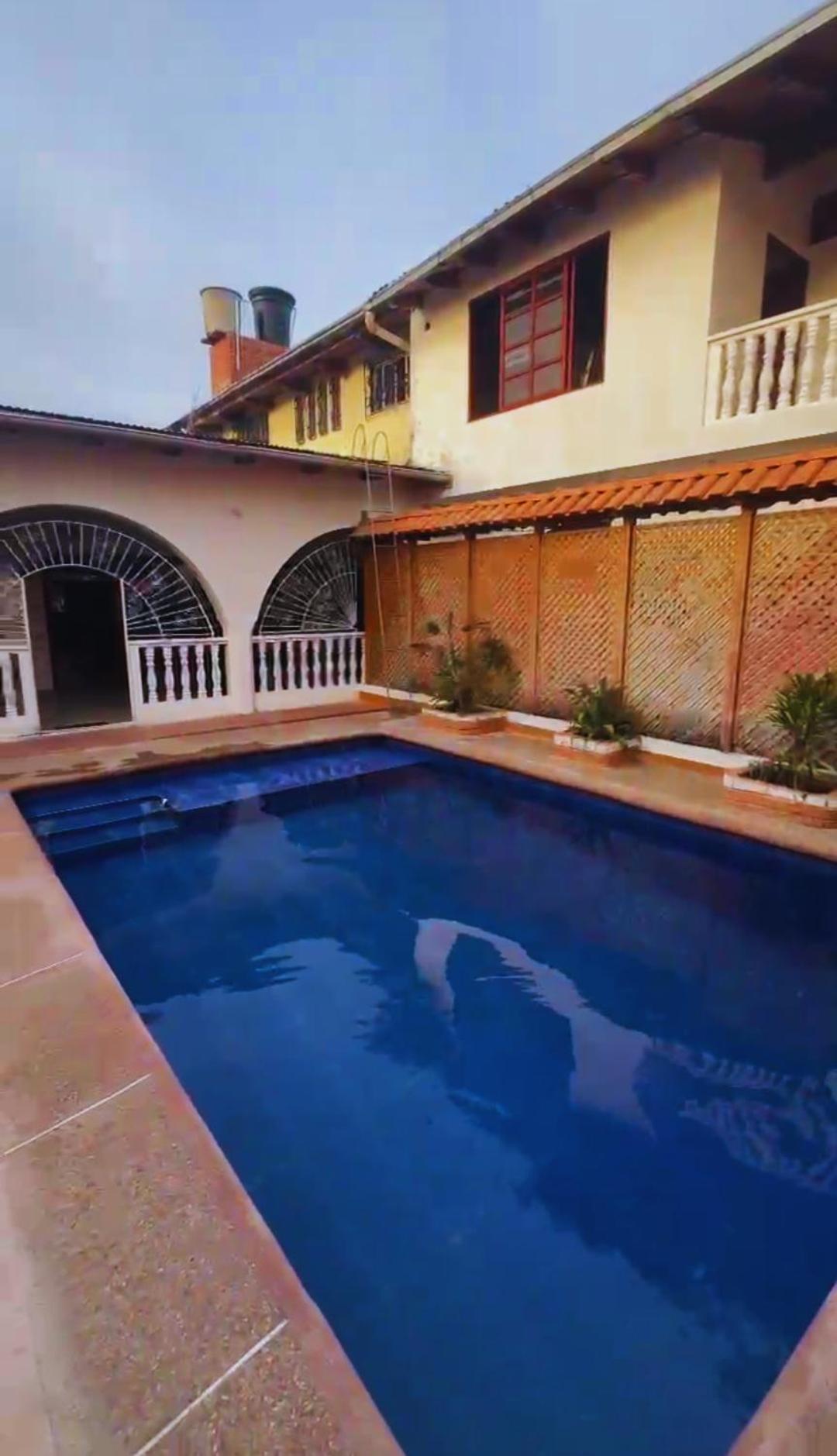 El Jaguar Casa Hotel Leticia Exterior photo